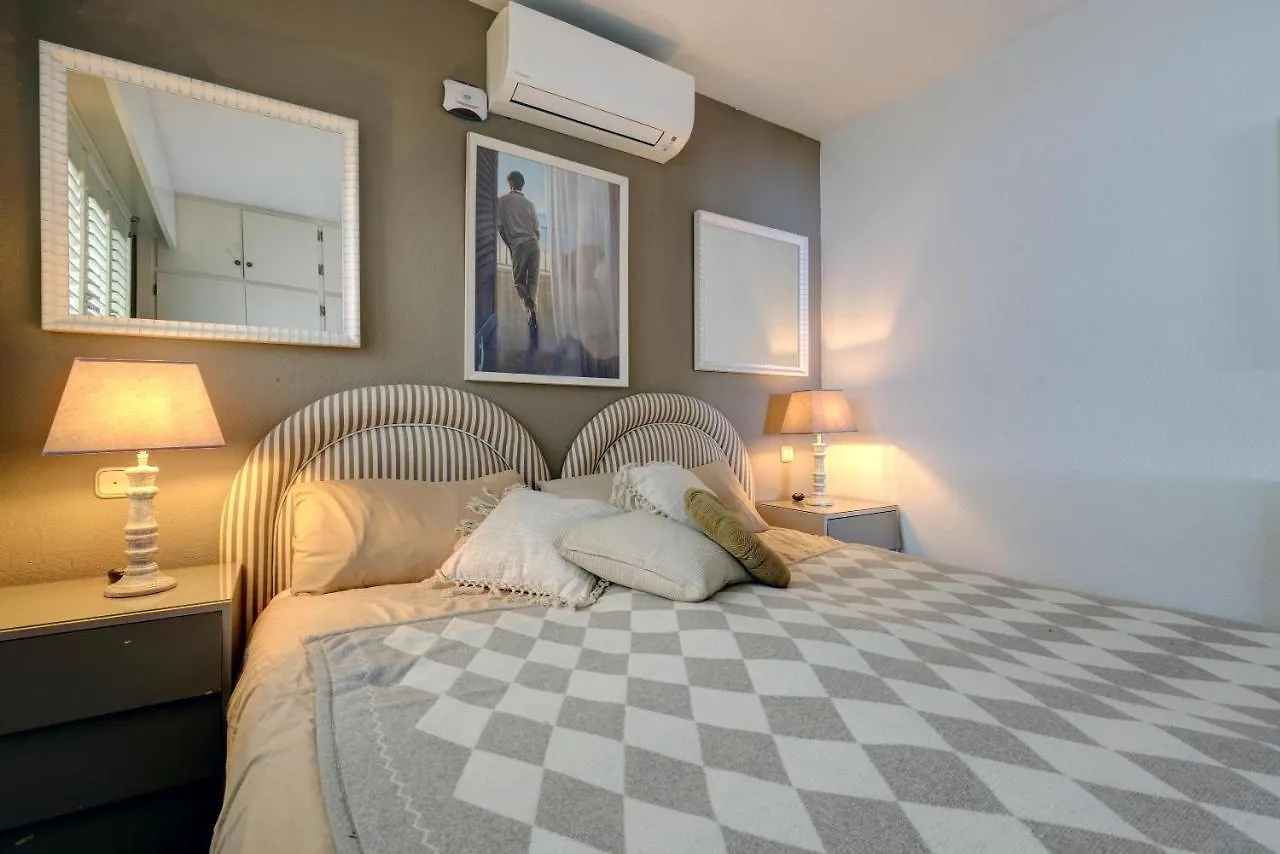Apartment - Car Included Estepona