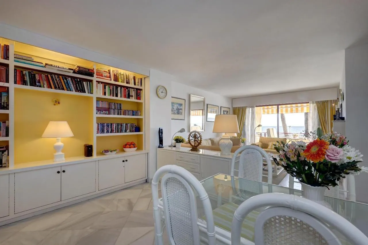 Apartment - Car Included Estepona